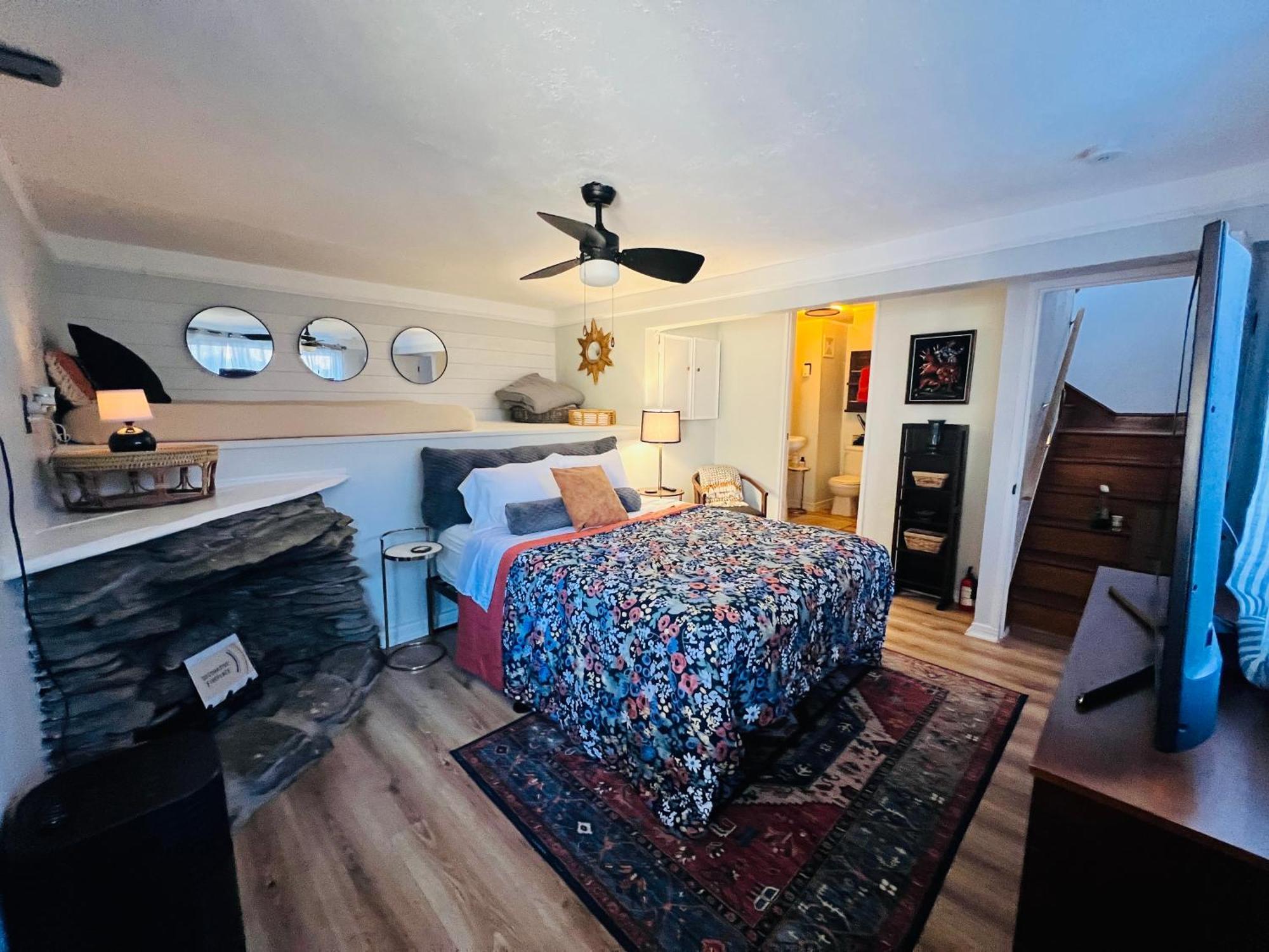 Mountain Lake Retreat - Hot Tub, Lake, Fire Pit, Wineries, Restaurant Harpers Ferry Bagian luar foto
